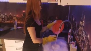 BabbyLittle - handjob dildo in rubber gloves